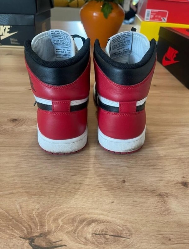 Jordan 1 Retro Black Toe (2013) Taille 42 2