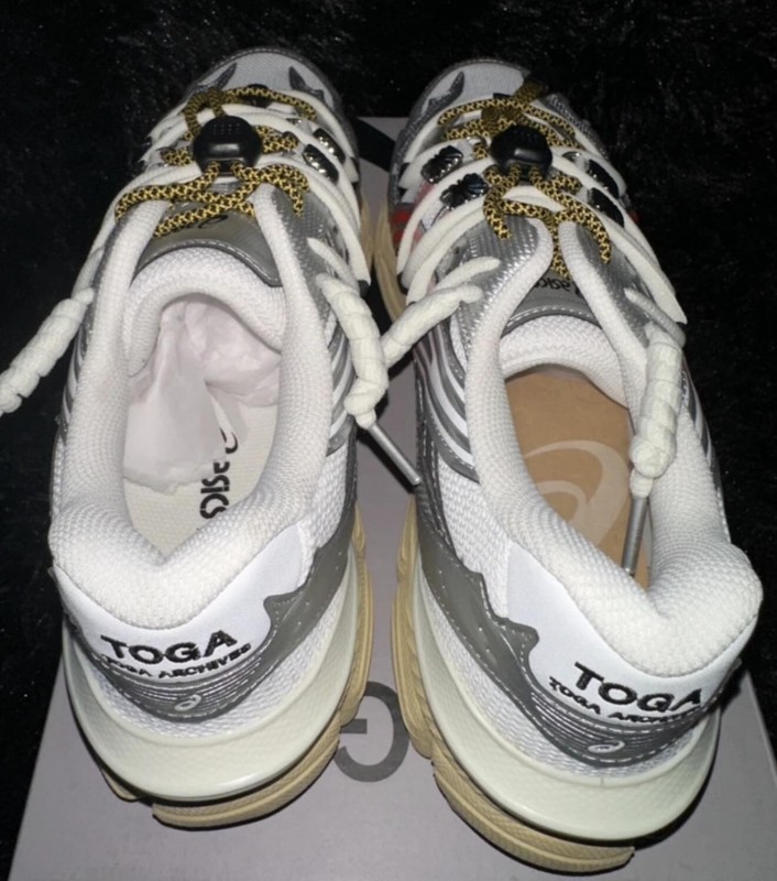 Gel-Cumulus 16 TOGA White Red Pure Silver 2