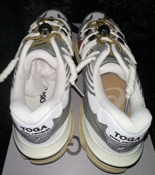 Gel-Cumulus 16 TOGA White Red Pure Silver