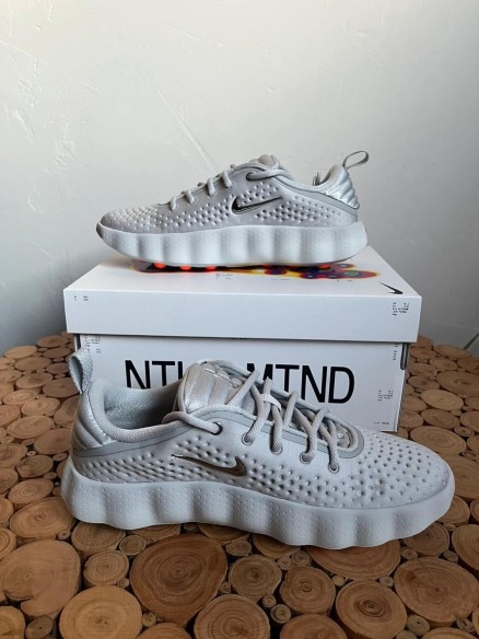 Nike Mind 002 neuve taille 40,5