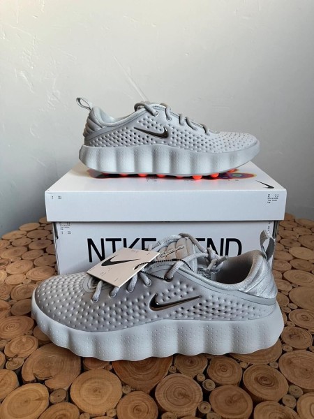 Nike mind 002 neuve taille 40