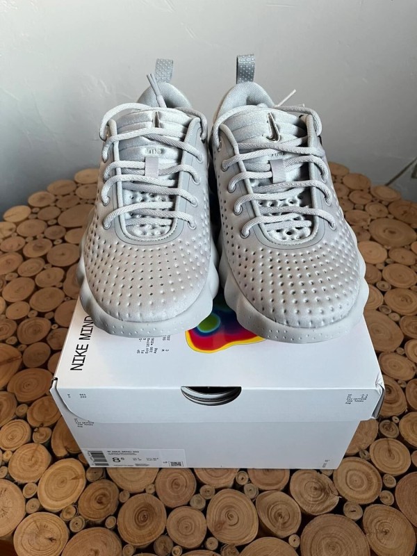 Nike mind 002 neuve taille 40 2