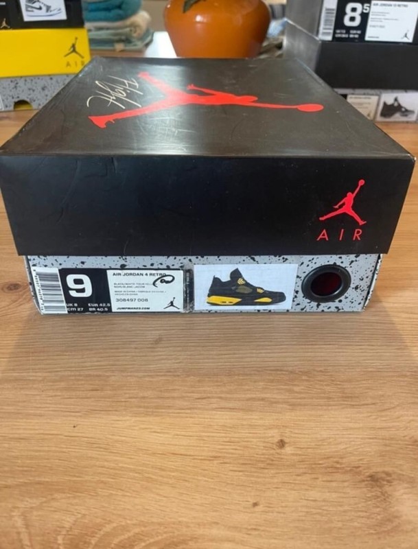 Jordan 4 IV Thunder (2012) Taille 42,5 2
