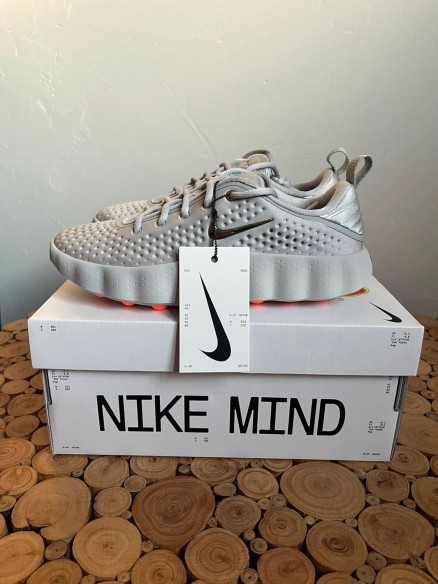 Nike mind 002 neuve taille 39