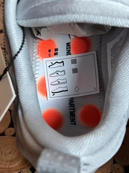 Nike mind 002 neuve taille 40